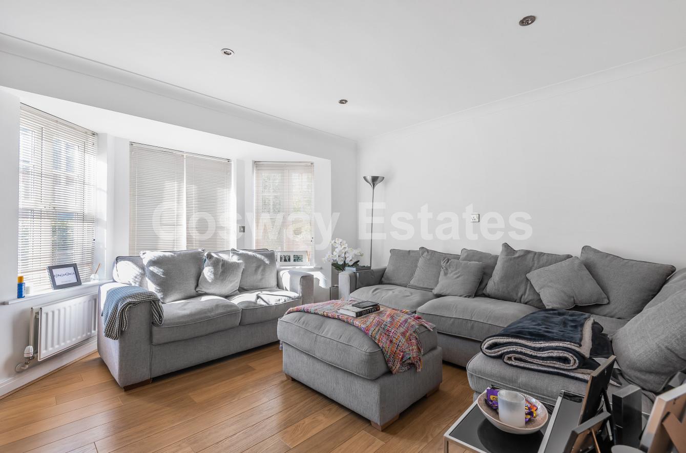 Kingsbridge Drive, London